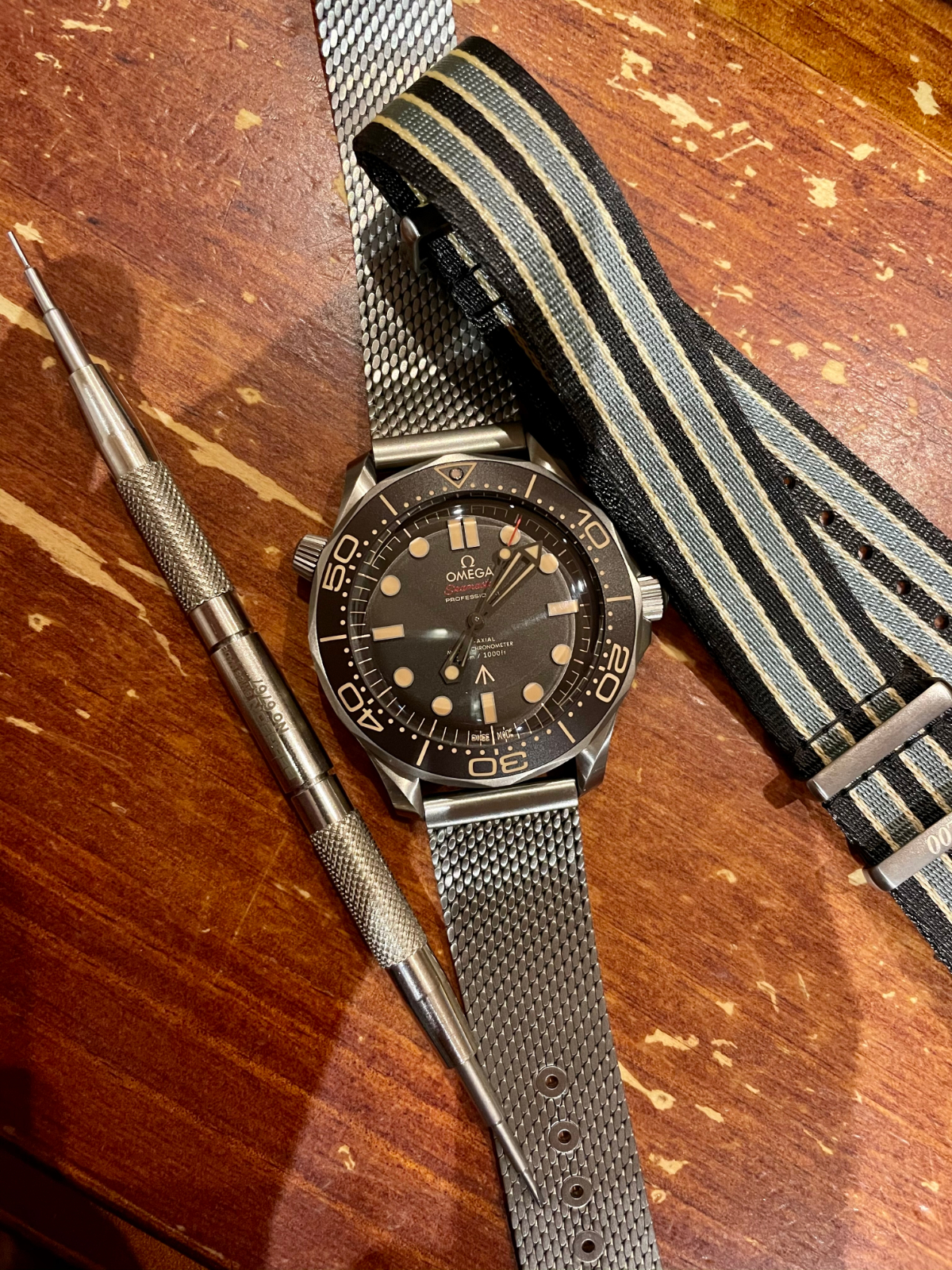 Omega Seamaster Diver 300M 007 Edition