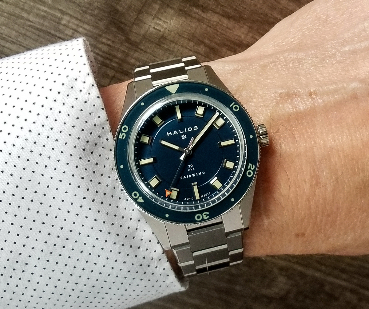 Owner Review: Halios Fairwind – 39mm blue beauty with killer bracelet